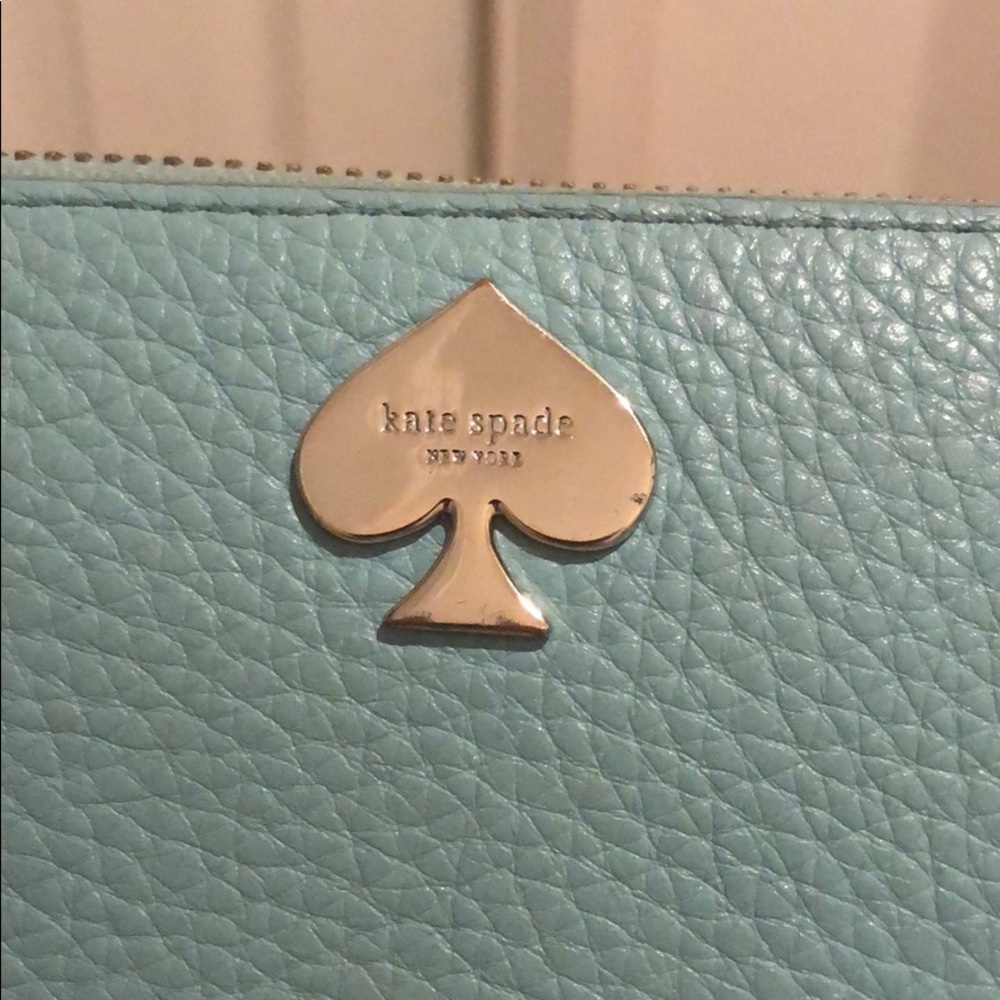 Kate Spade Zip Wallet - Picture 2 of 5